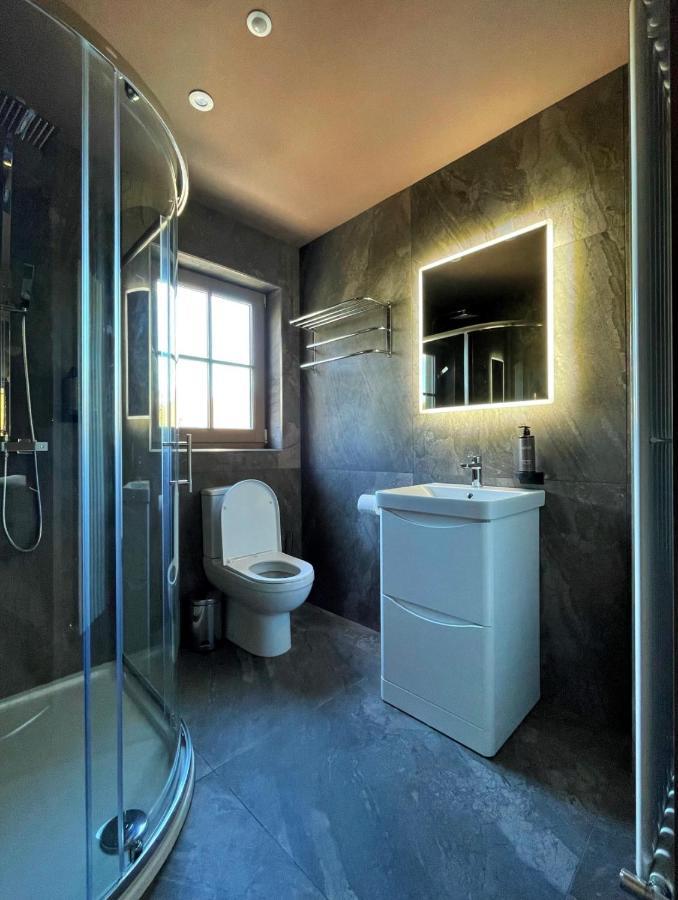 Lough Rooms At The Artisan ストラングフォード エクステリア 写真